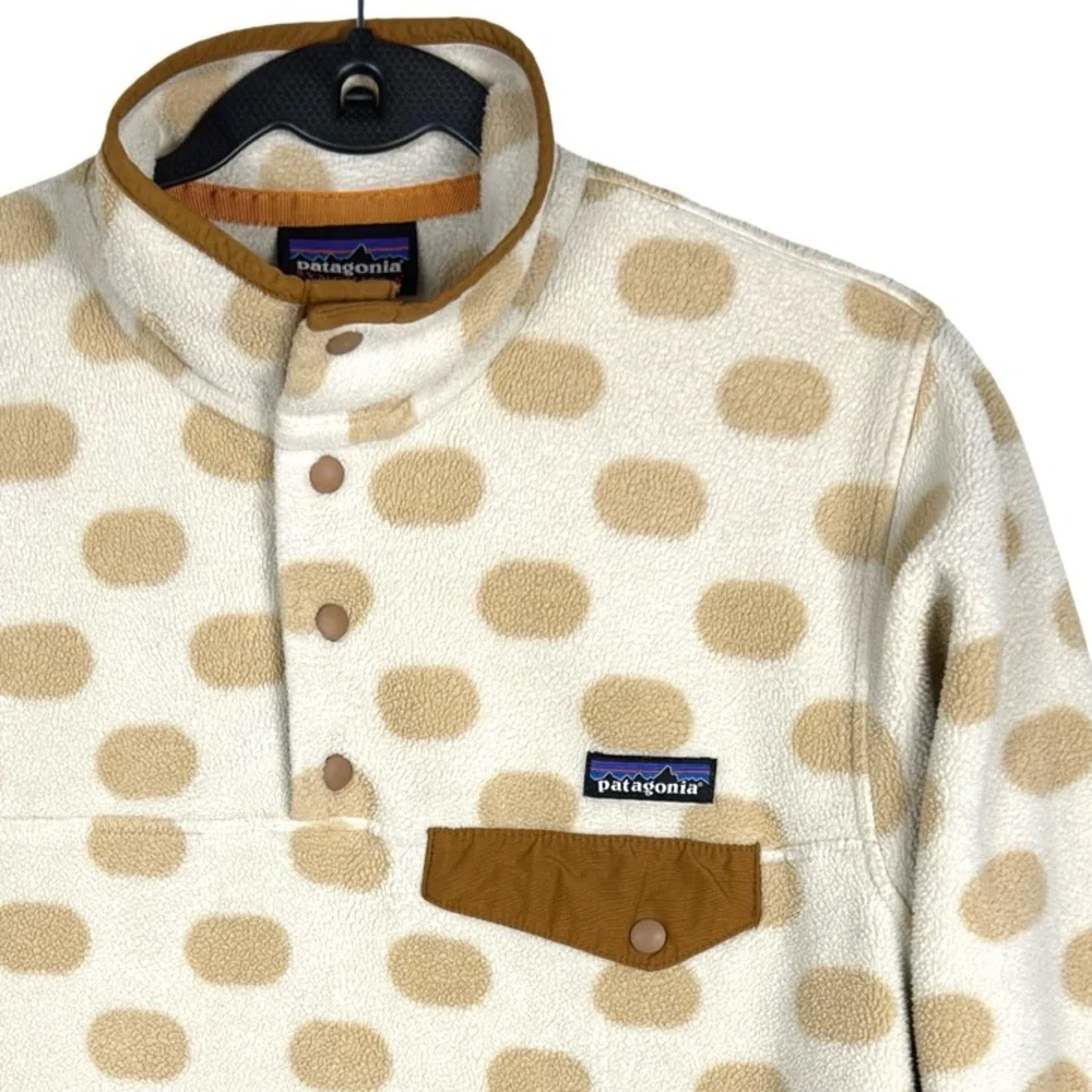Patagonia Synchilla Cream and Tan Polka Dot Pull Over Sweater - Picture 7 of 10